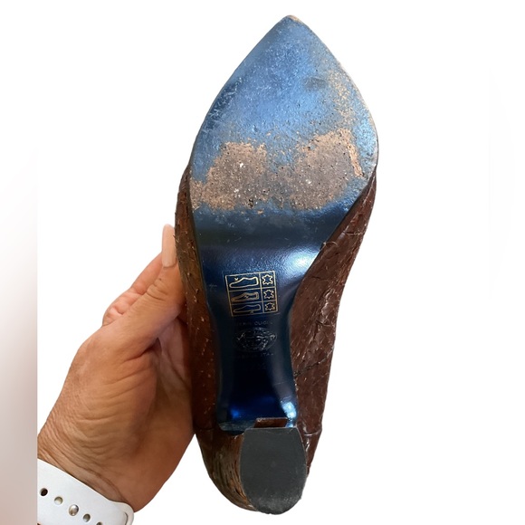 1719-VERSACE Brown Python Snakeskin Pointed Toe Platform Pumps - Picture 7 of 7